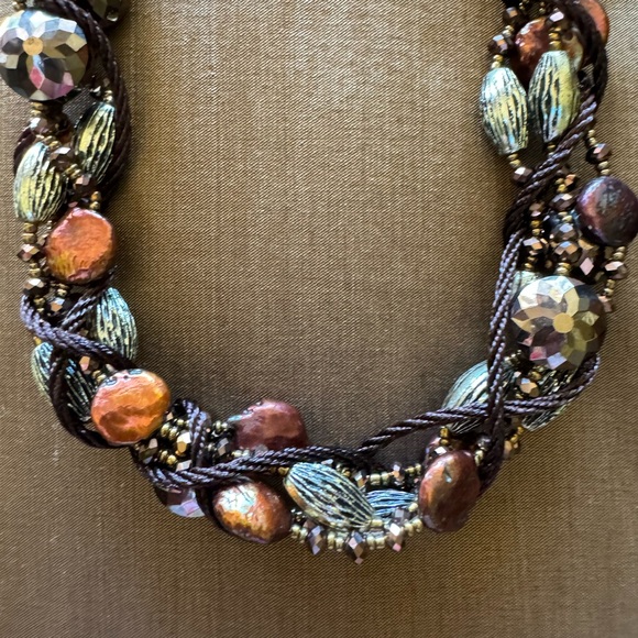 Brown coin pearl bead necklace - Picture 8 of 9